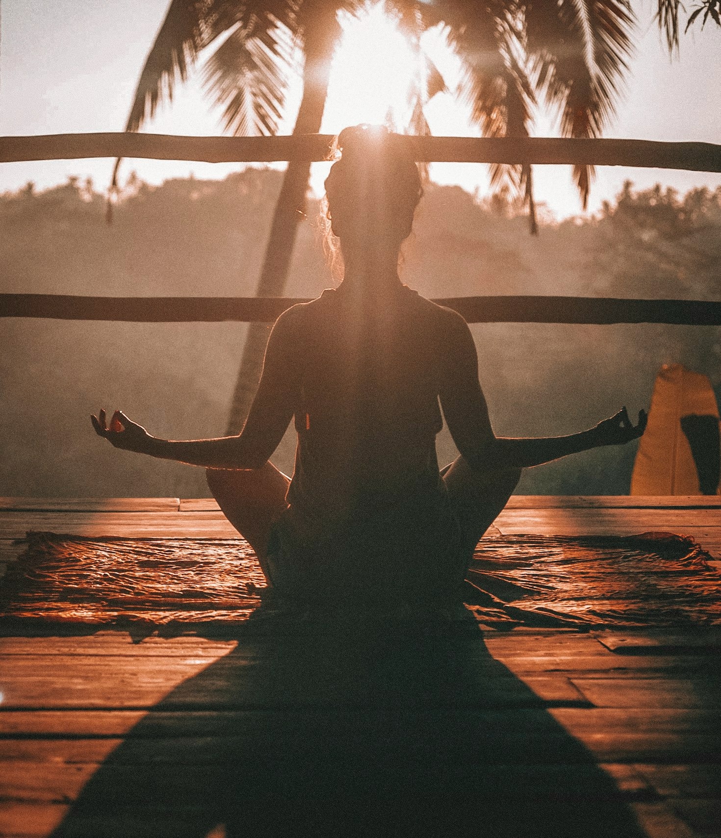 Fördelarna med att börja morgonen med yoga